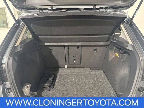 Used 2022 Volkswagen Taos SE image 14