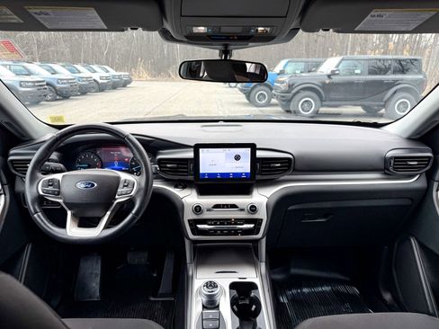 Certified 2023 Ford Explorer XLT image 23