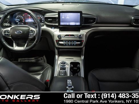 Used 2022 Ford Explorer XLT w/ Equipment Group 202A AWD/4WD image 49