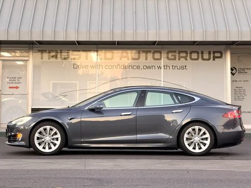 Used 2020 Tesla Model S Long Range AWD/4WD image 6