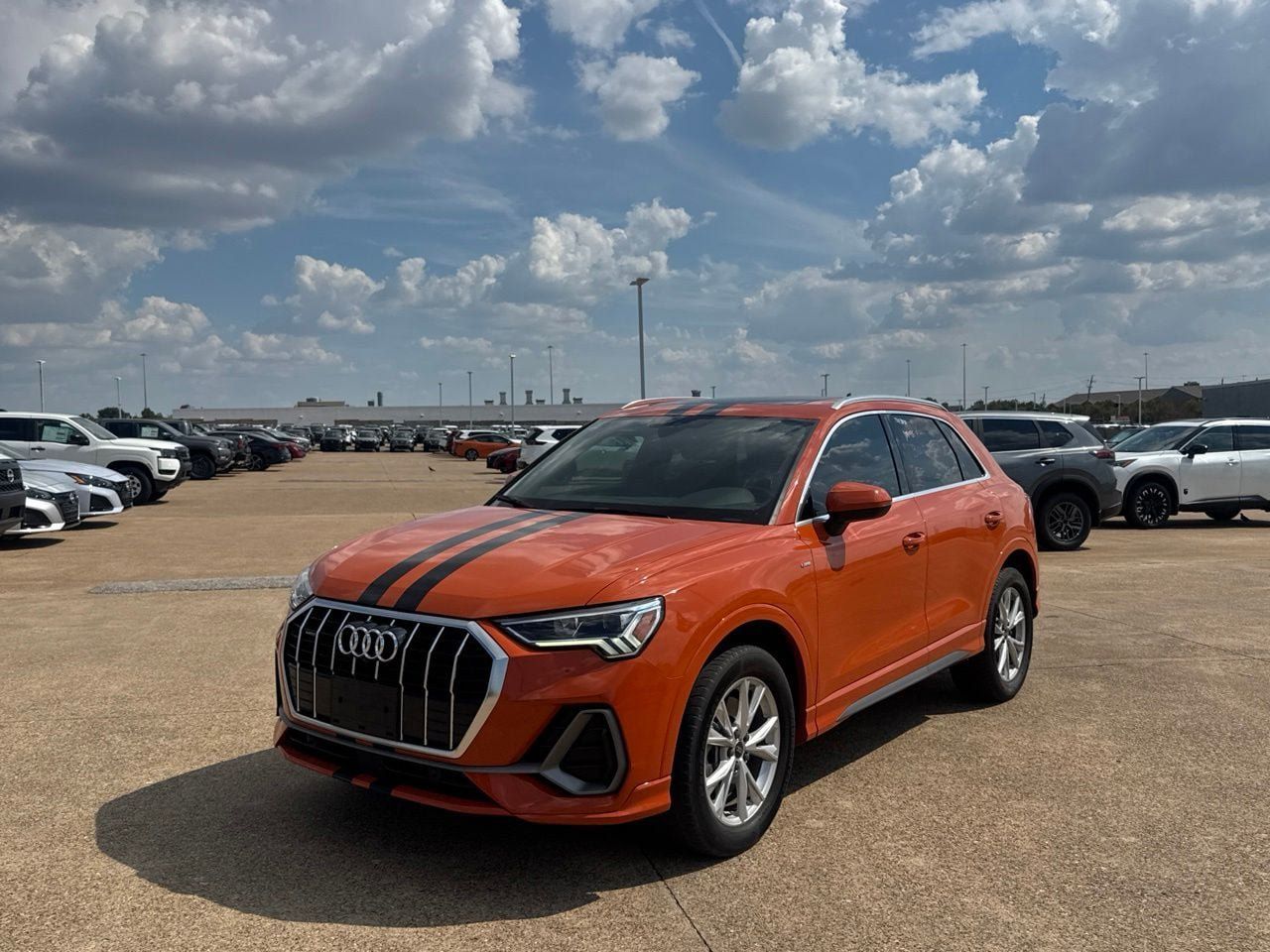 Used 2022 Audi Q3 2.0T Premium Plus w/ Premium Plus Package AWD/4WD image 6