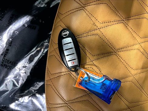 Used 2020 Nissan Sentra SV w/ SV Premium Package image 33