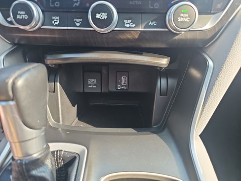 Used 2018 Honda Accord EX-L image 29