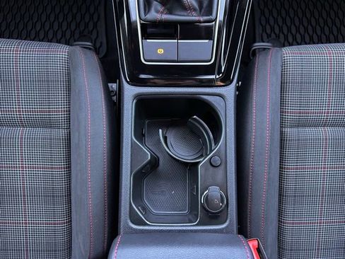 Used 2023 Volkswagen GTI 40th Anniversary Edition image 20