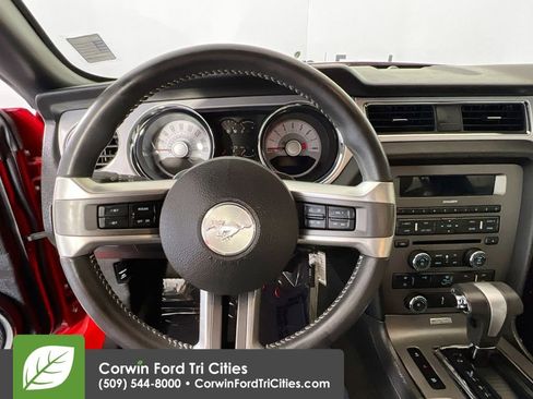Used 2012 Ford Mustang Premium RWD image 7