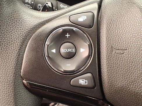 Used 2019 Honda HR-V EX image 24