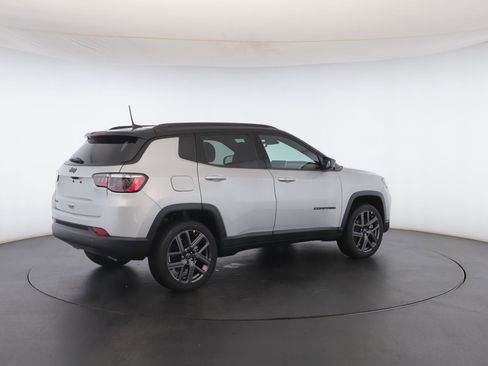 New 2026 Jeep Compass Limited w/ Sun, Sound & Navigation Group image 12