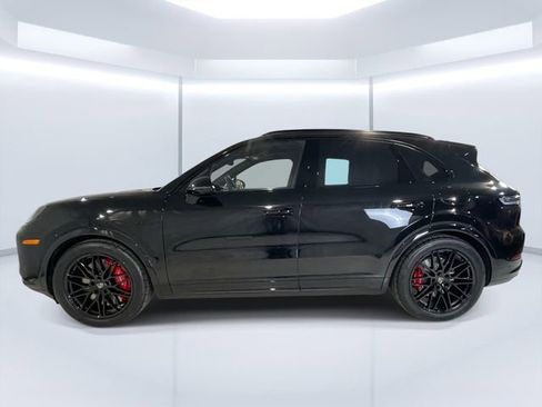 New 2026 Porsche Cayenne Turbo AWD/4WD image 2