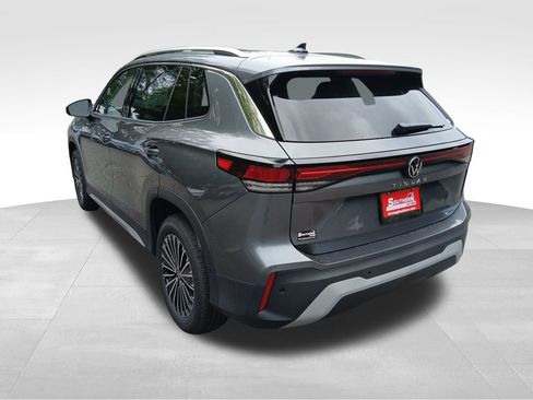 New 2025 Volkswagen Tiguan S image 3