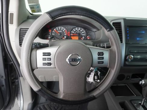 Used 2019 Nissan Frontier SV image 23