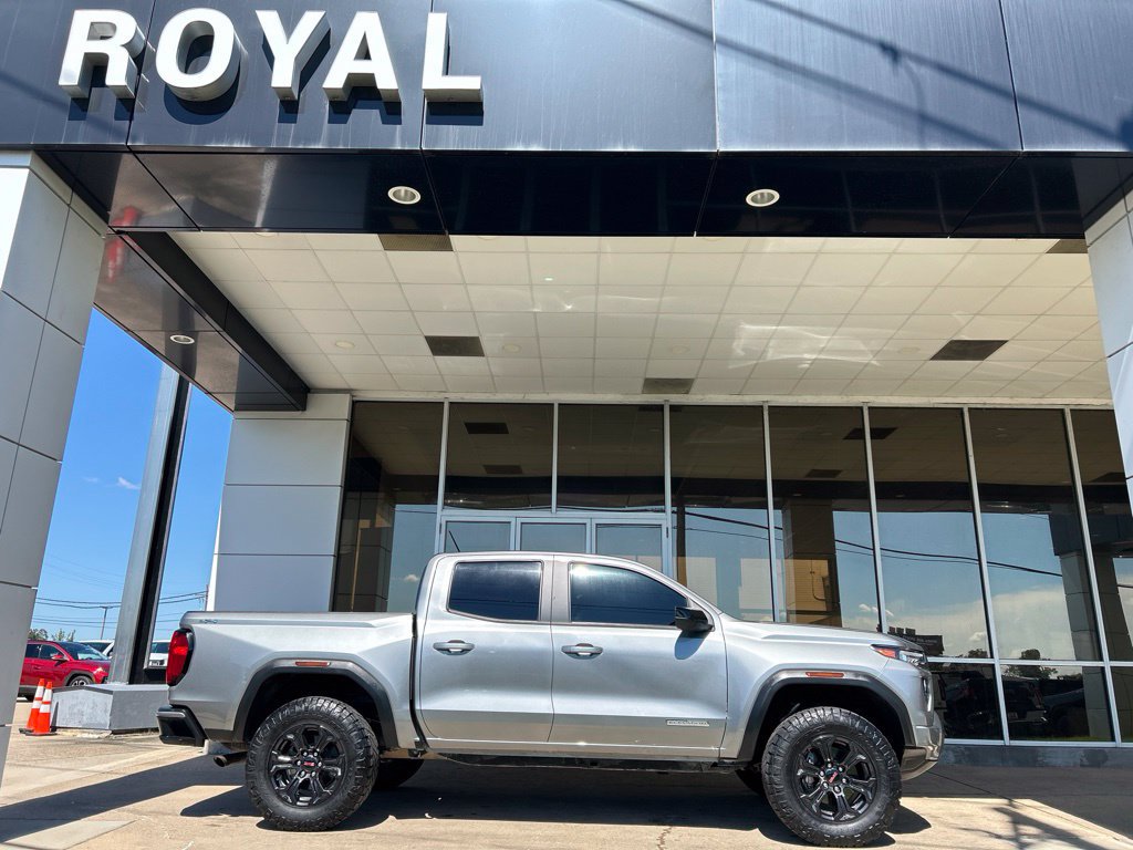 Used 2025 GMC Canyon Elevation w/ Convenience Package AWD/4WD image 1