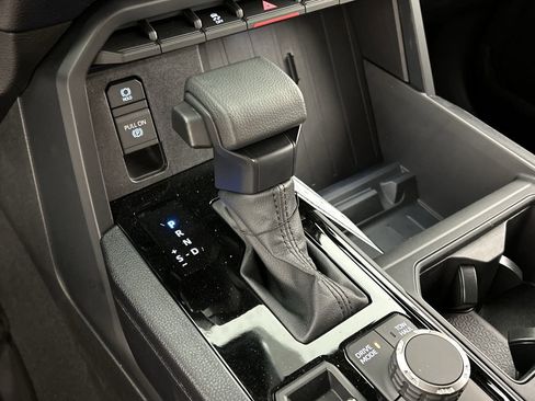 New 2026 Toyota Tundra SR5 AWD/4WD image 15