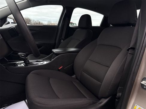 Used 2023 Chevrolet Malibu LT image 13