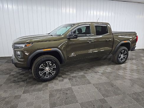 Used 2024 GMC Canyon AT4 image 7