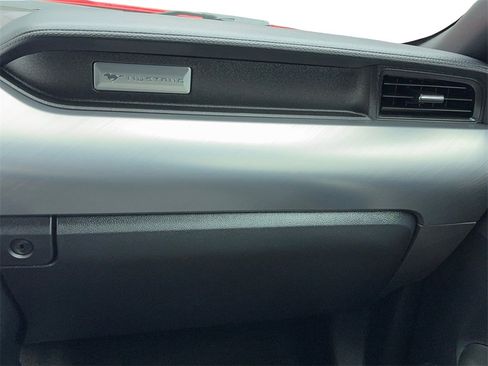 Used 2018 Ford Mustang Premium image 20