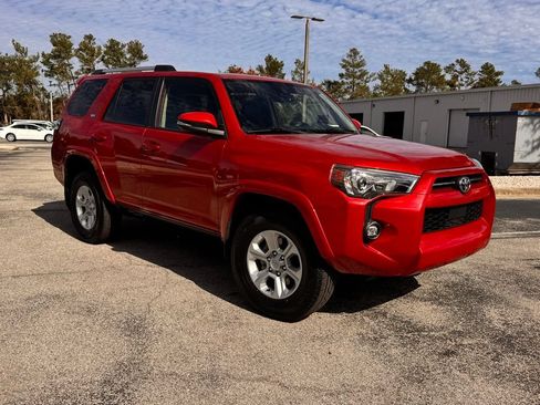 Used 2023 Toyota 4Runner SR5 Premium w/ Moonroof Package RWD image 14