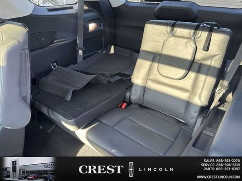 Used 2025 Ford Explorer Active w/ Active Comfort Package AWD/4WD image 8