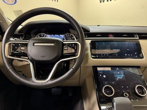 Used 2023 Land Rover Range Rover Velar S image 9