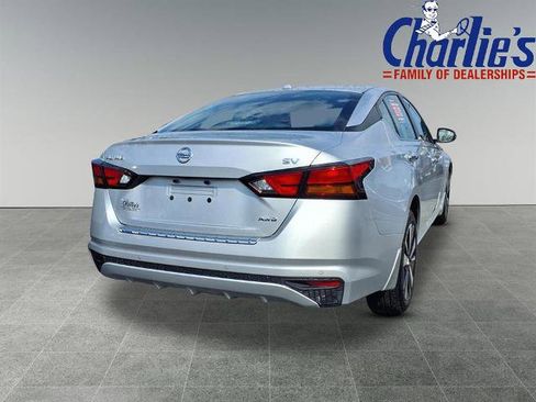 Certified 2021 Nissan Altima 2.5 SV image 4