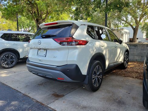 Certified 2023 Nissan Rogue SV FWD image 8