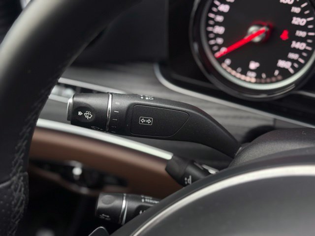 Used 2018 Mercedes-Benz E 300 4MATIC image 25