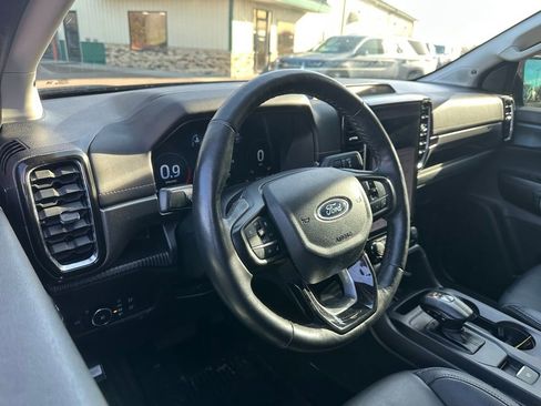 Used 2024 Ford Ranger Lariat w/ FX4 Off-Road Package image 2