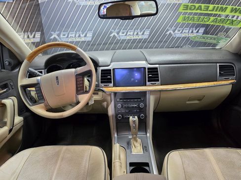 Used 2010 Lincoln MKZ FWD image 13