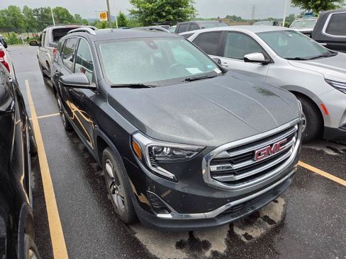 Used 2021 GMC Terrain SLT AWD/4WD image 3