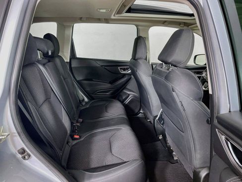 Used 2022 Subaru Forester Premium AWD/4WD image 26