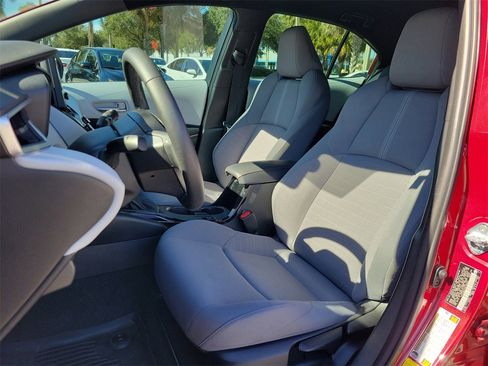 Used 2024 Toyota Corolla SE image 16