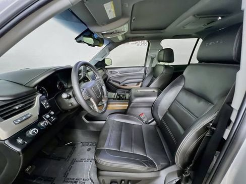Used 2019 GMC Yukon Denali w/ Open Road Package AWD/4WD image 10