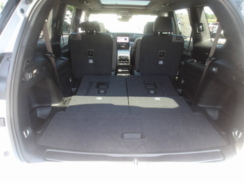 New 2025 Jeep Grand Cherokee L Limited w/ Luxury Tech Group II image 9