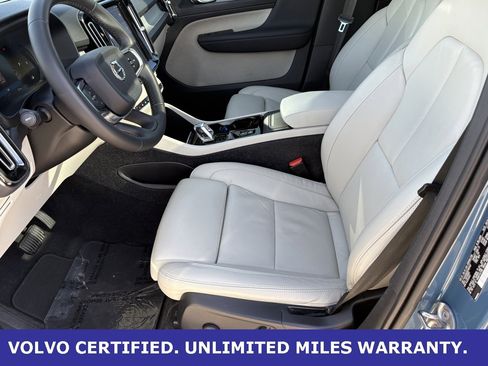 Certified 2023 Volvo XC40 B4 Plus image 25