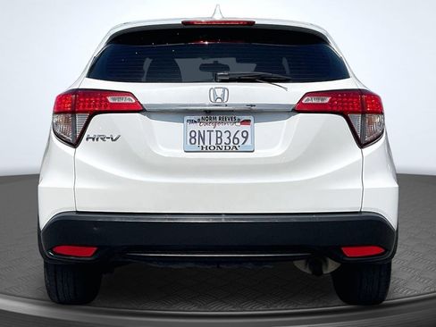 Used 2019 Honda HR-V LX image 4