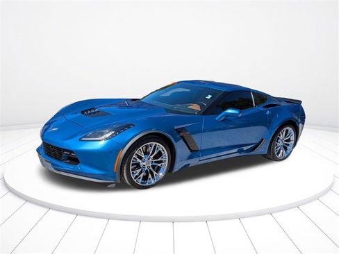 Used 2015 Chevrolet Corvette Z06 w/ 3LZ Preferred Equipment Group image 8