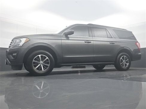 Used 2020 Ford Expedition Max XLT image 30