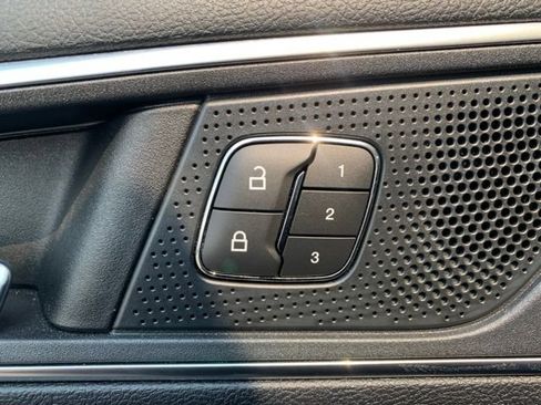 Used 2022 Ford Edge ST AWD/4WD image 14