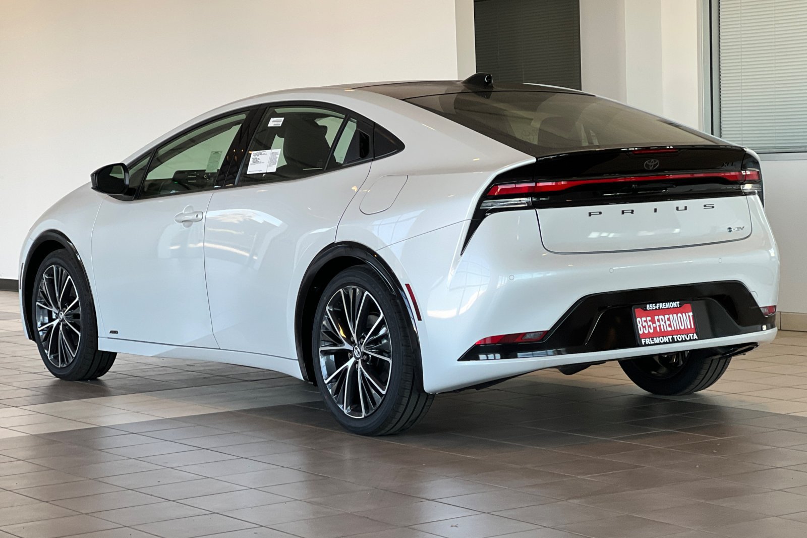 New 2027 Toyota Prius XLE AWD/4WD image 6