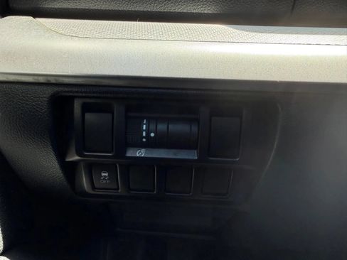 Used 2018 Subaru Outback 2.5i AWD/4WD image 15