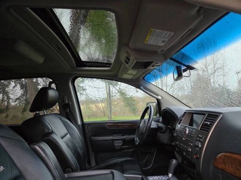 Used 2010 Nissan Armada Platinum AWD/4WD image 13