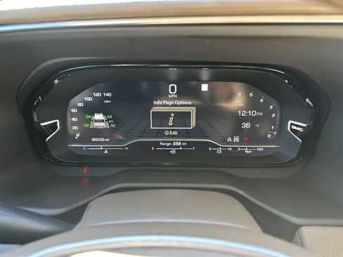 Certified 2022 GMC Yukon XL Denali image 21