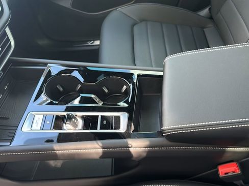 New 2026 Volkswagen Atlas Cross Sport SEL image 17