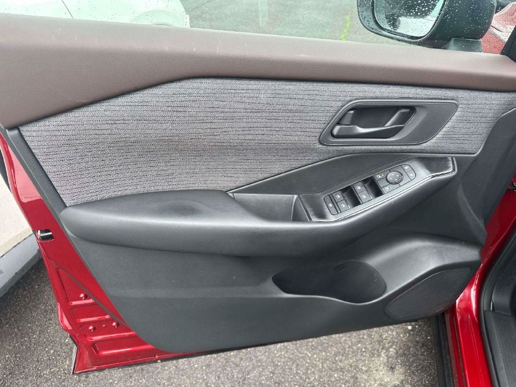 Certified 2023 Nissan Rogue S AWD/4WD image 16