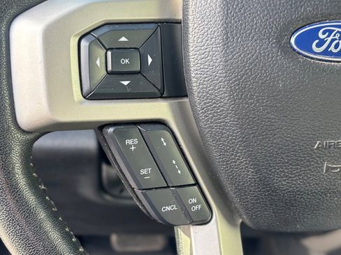 Certified 2019 Ford F150 Lariat w/ Equipment Group 502A Luxury image 37