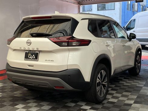 Used 2022 Nissan Rogue SV w/ SV Premium Package AWD/4WD image 6