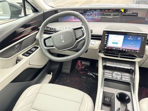 New 2026 Lincoln Nautilus Premier w/ Jet Appearance Package image 14