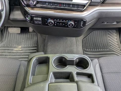 Used 2025 Chevrolet Silverado 2500 LT w/ Convenience Package image 20