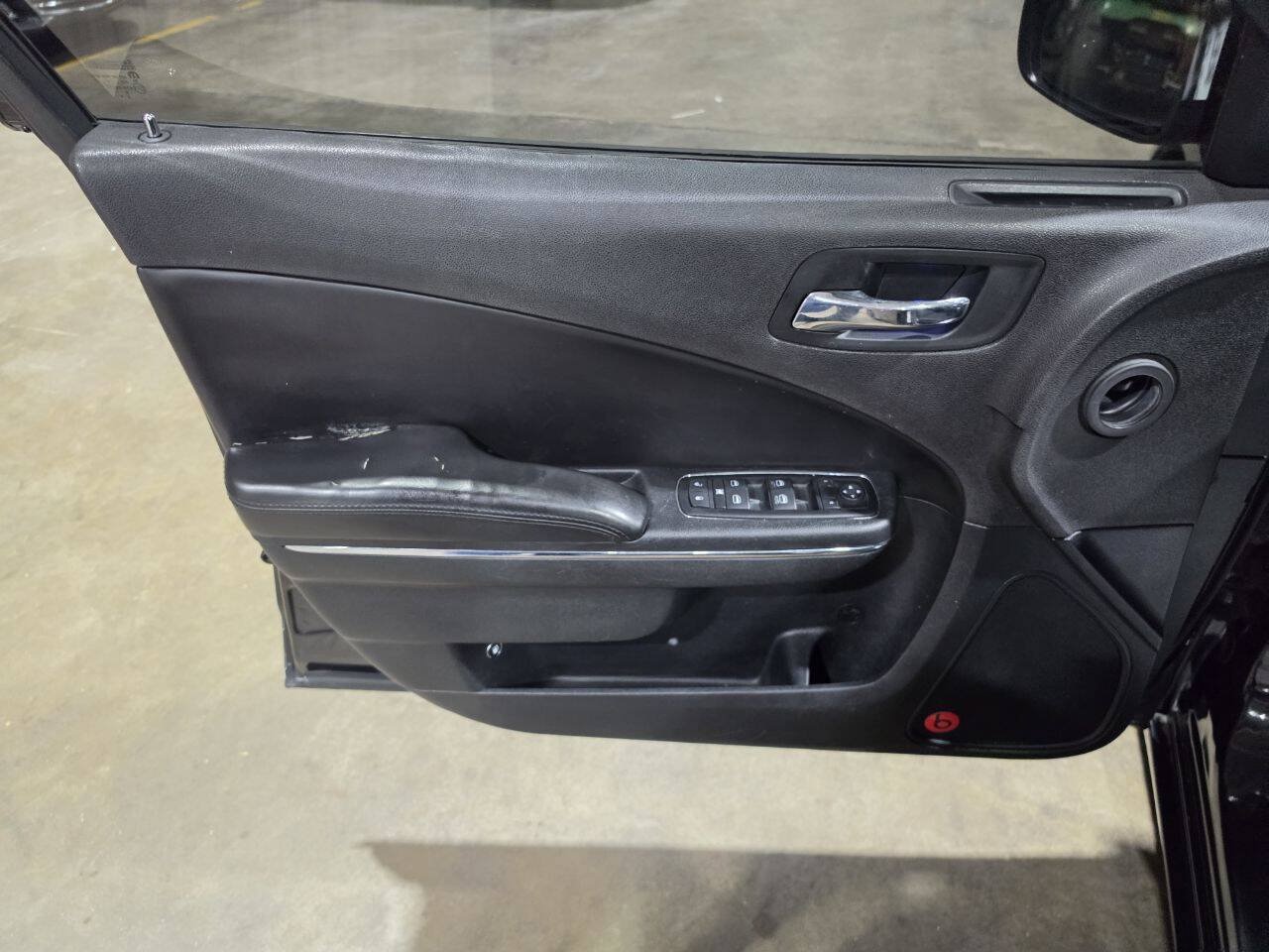 Used 2014 Dodge Charger SXT w/ Blacktop Package RWD image 25