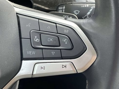 Used 2025 Volkswagen Atlas SE AWD/4WD image 26