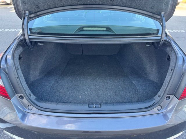 Used 2017 Honda Accord EX image 10